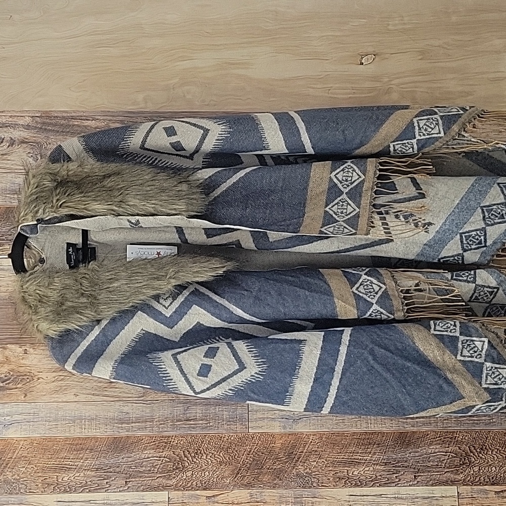 NEW Midwest Poncho One Size